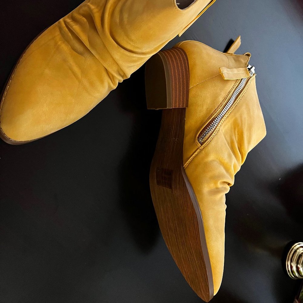 Cute and comfortable Ankle boots of various colors, Colors, sizes 7.5 and 8.5